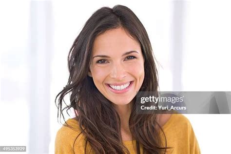 290.871 Chica Morena Guapa Stock Photos, High